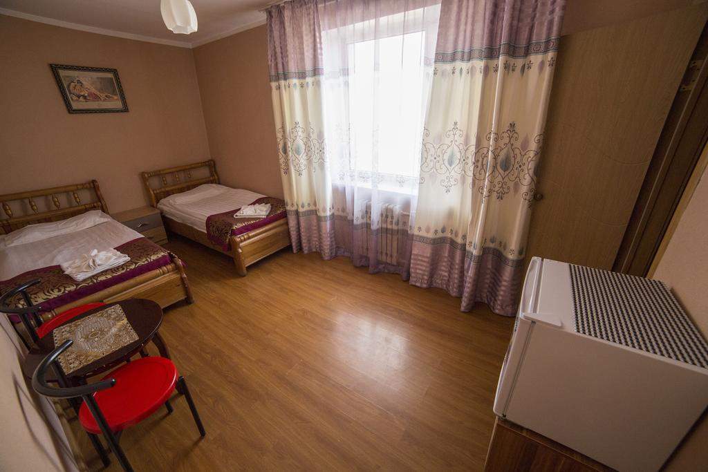 Danista Nomads Tour Hostel Ulaanbaatar Bilik gambar